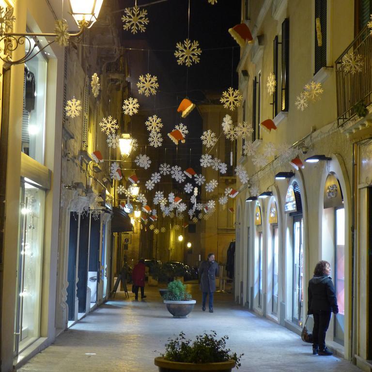 Medieval Apartment Vasto Exterior photo